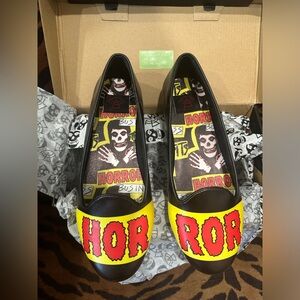 Strange Cvlt size 8 misfits horror flats